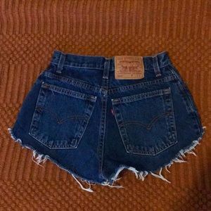 VINTAGE Levi’s 550 Cutoff Denim Shorts